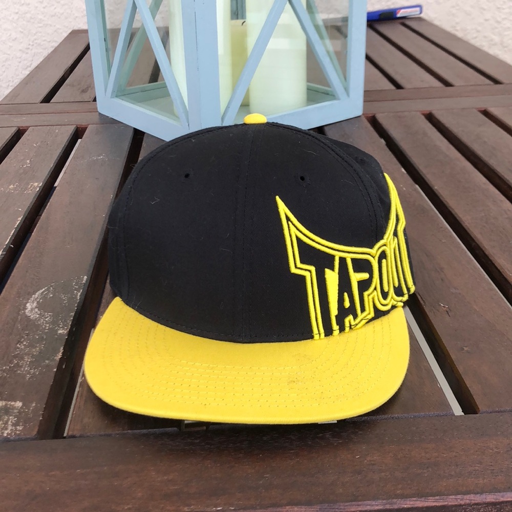 TAPOUT “walk out” hat